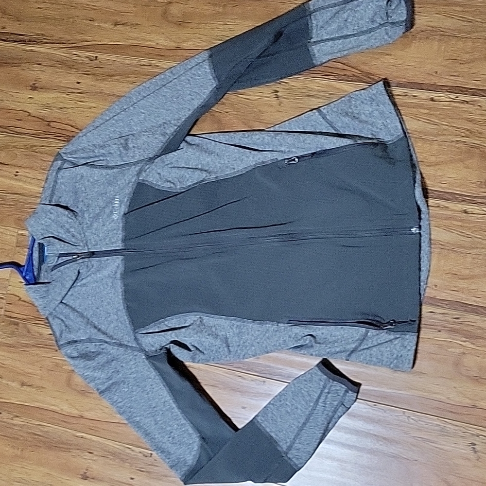 Columbia zip up